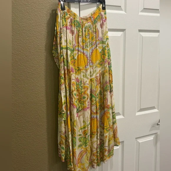 Haute Hippie Colorful Floral Pattern wrapped Skirt size M - Picture 3 of 5